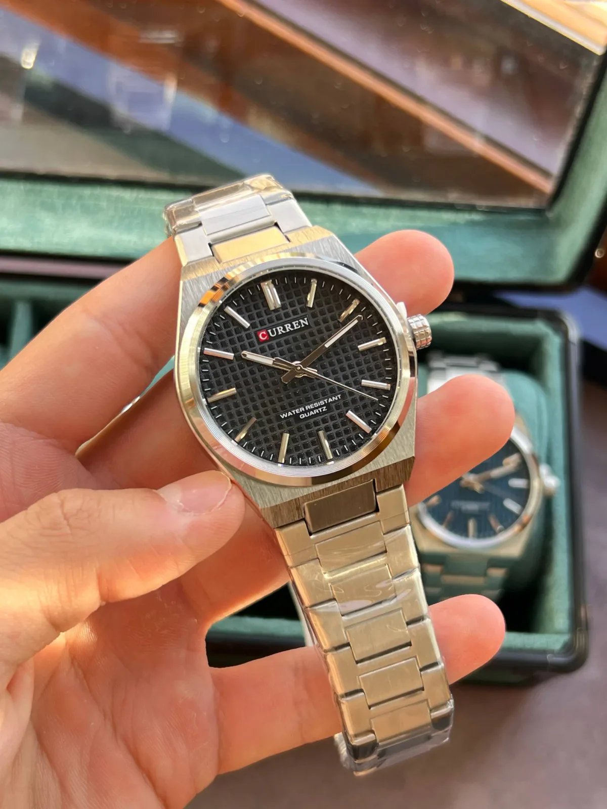 CURREN 8439 ORIGINAL — vue 2
